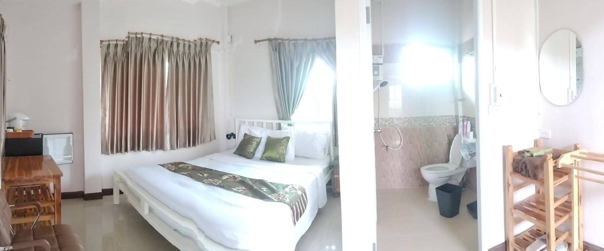 M-Plus Homestay Sukhothai Exteriör bild